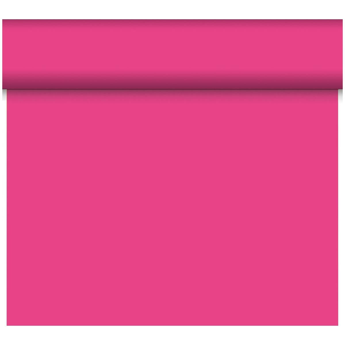 Ein teilweise ausgerollter Dunicel-Tischläufer Tête-à-Tête (24 m x 0,4 m, 20 Abschnitte) der Duni GmbH in leuchtendem Pink wirft einen Schatten entlang der Oberkante; seine glatte Oberfläche ist perfekt für eine elegante Tischdekoration.