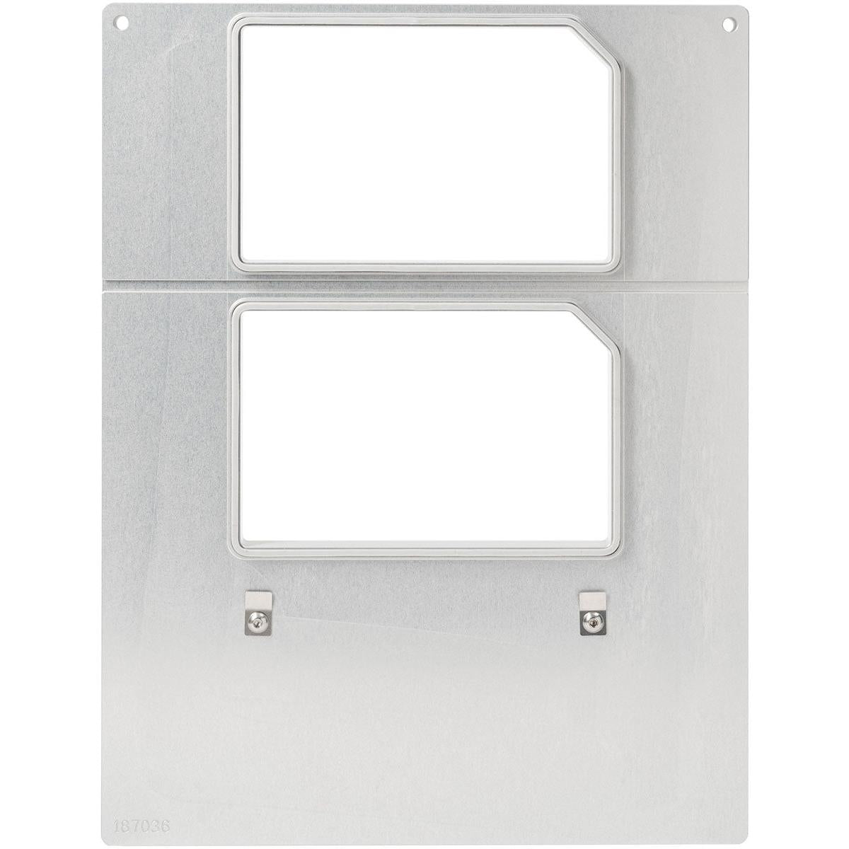 A silver plate with two rectangular cutouts and beveled edges, designed for use with cassette DF15/25 for Polardeli rPET 300, 500, 750 ml bowl (2-use) from Duni GmbH - ideal for the presentation of food or the integration of display systems.