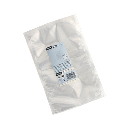 A clear plastic package with 100 Starpak vacuum bags (PA/PE, 40 x 30 cm, transparent) for food, with a white-blue label with details and quantity. The item is photographed on a white background.