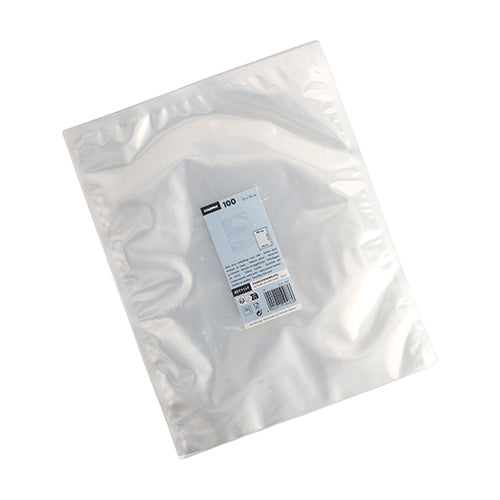 Depicted is a flat, empty Starpak 100 vacuum bag (PA/PE transparent) in the size 40 x 30 cm with a white-blue central label on a white background. The pack contains 100 resealable vacuum food bags from the brand Starpak.