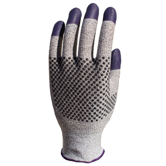 Ein grauer und violetter KleenGuard® G60 Endurapro™ Level 3 Schnittschutzhandschuh (Kimberly-Clark GmbH) mit schwarzen Punkten auf der Handfläche/Fingern ist auf einer aufrechten linken Hand vor einem weißen Hintergrund abgebildet. Geeignet für beide Hände.