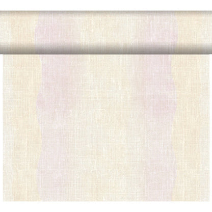 Eine Rolle Duni GmbH Dunicel-Tischläufer Tête-à-Tête (24 m x 0,4 m, 20 Abschnitte) in Hellbeige wird teilweise ausgerollt, um seine elegante Webstruktur als stilvolle Tischdekoration vor einem schlichten weißen Hintergrund zu zeigen.