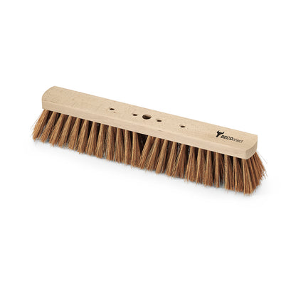 Der Nölle Profi Brush BECOnnect Saalbesen Poly-Kokos Holzkörper von Nölle Profi Brush Bürsten- & Pinseltechnik e.K. hat dichte braune Poly-Kokos-Borsten und Bohrungen zur Stielbefestigung, abgebildet auf weißem Grund.