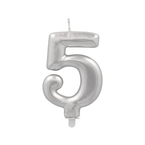 The PAPSTAR GmbH number candle with holder 7 cm "silver" is a metallic-silver number candle with wick and white base, ideal to add a festive touch to birthday celebrations.