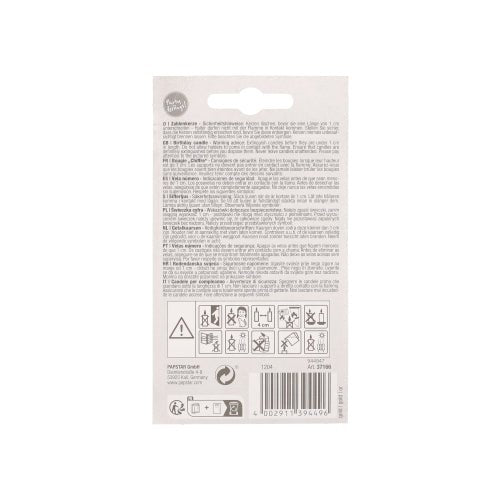 Rückseite einer PAPSTAR Zahlenkerze mit Halter 7 cm "Gold"-Verpackung der PAPSTAR GmbH mit mehrsprachiger Anleitung, Warnsymbolen, Recycling-Informationen, Barcode und Markenlogos. Die weiße, schwarze und graue Verpackung passt zu jeder Geburtstagstorten-Dekoration.