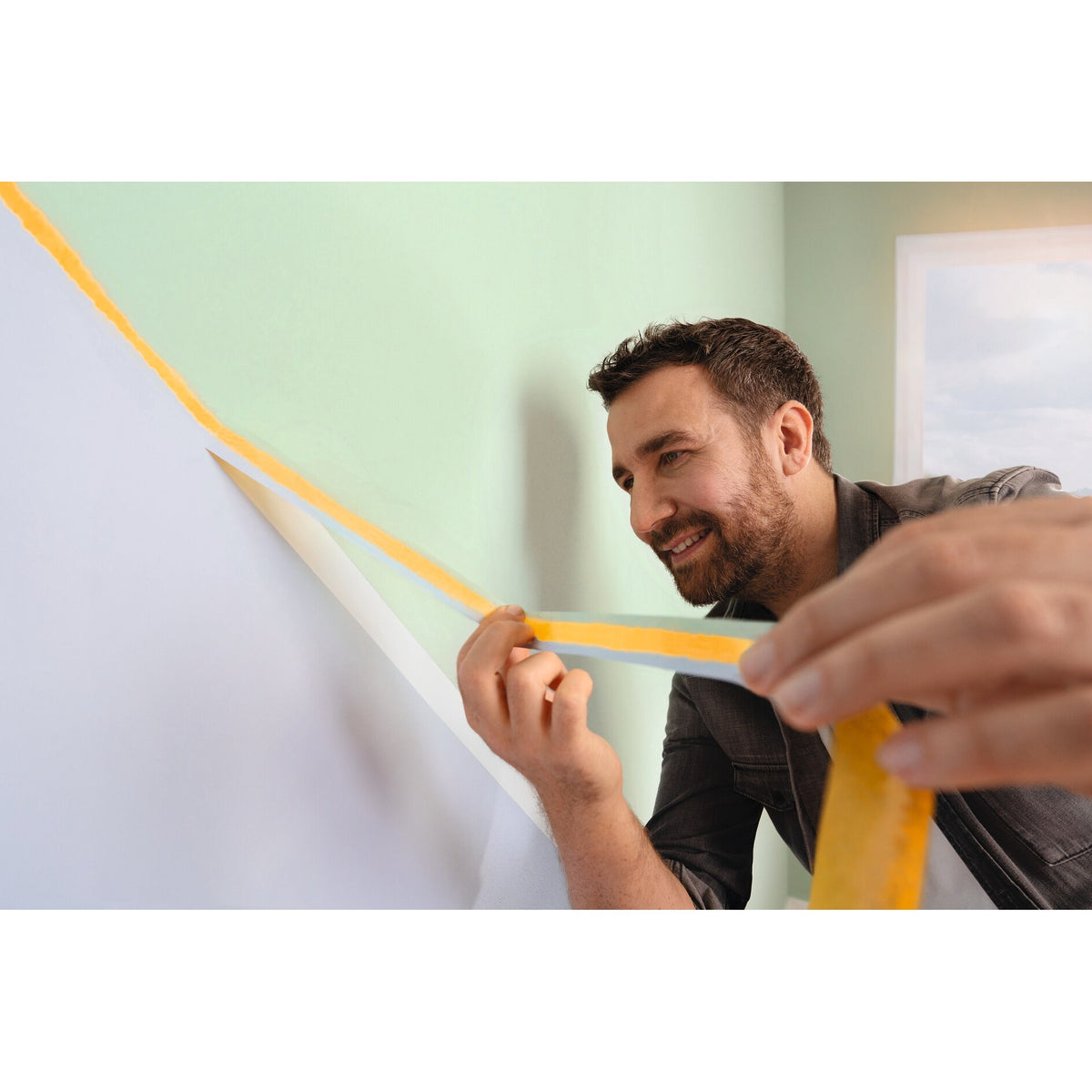 tesa Perfect+ Malerband, orange – Anwendung