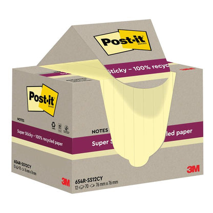 An open box of Post-it® Super Sticky 100% Recycled Notes (76x76 mm, 70 sheets/block, 100% PEFC) by 3M Deutschland GmbH shows yellow notes with labels indicating the brand and product information.
