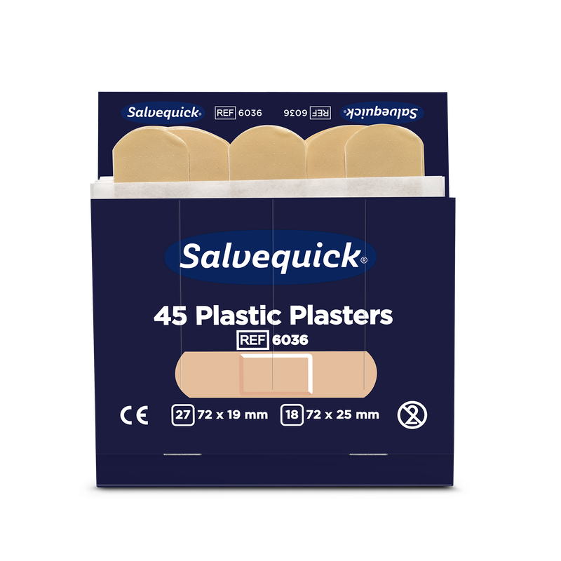 Eine Schachtel Orkla Wound Care AB Kunststoffpflaster, 45 Stück/Nachfüllung (6 Packungen), mit vier beigen Pflastern. Die Packung bietet zwei flexible Wundversorgungsgrößen: 27 x 72 × 19 mm und 18 x 72 × 25 mm.