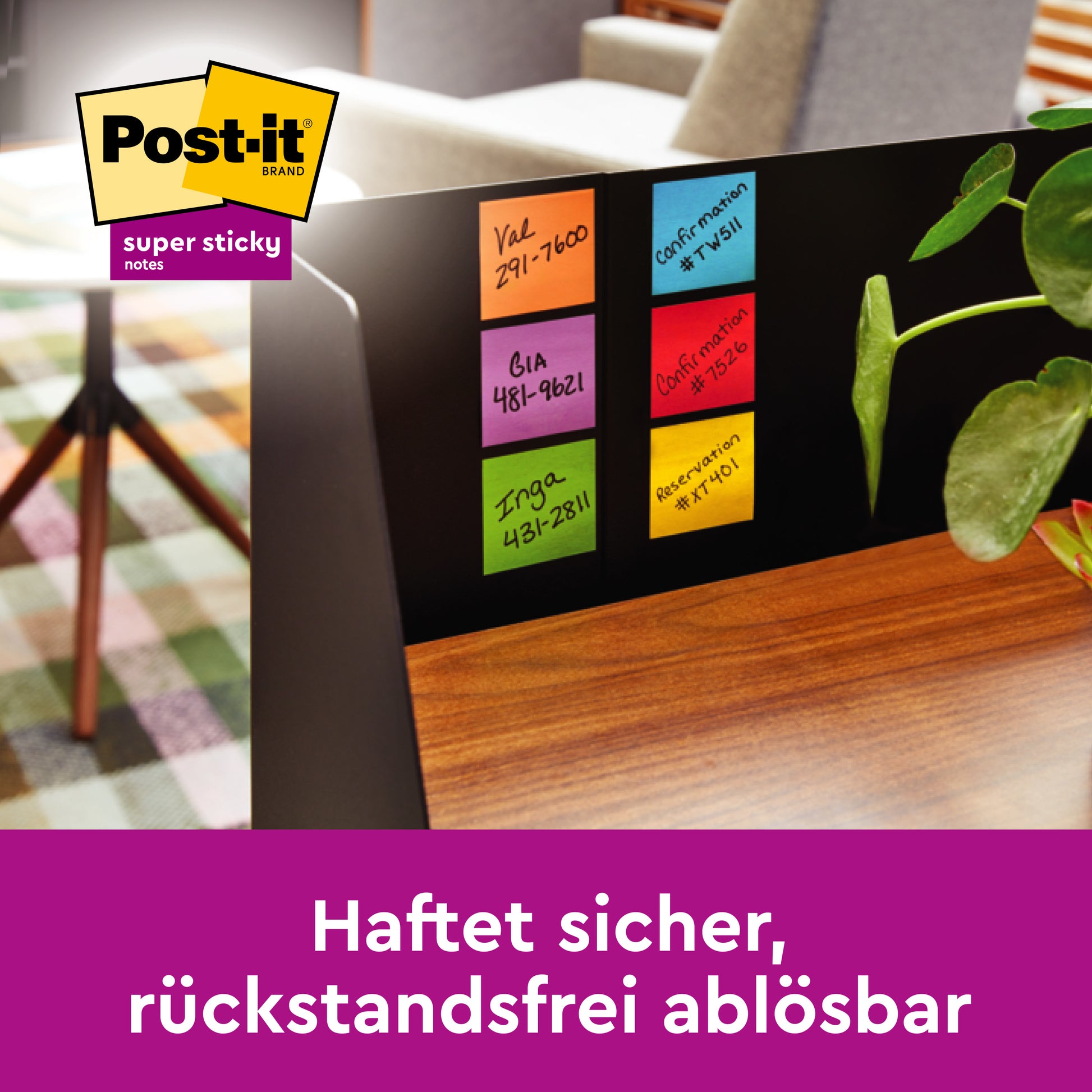 Ein Computermonitor zeigt sechs bunte Post-it® Super Sticky Notes (76x76mm, 45 Blatt/Block, 3 Blöcke, verschiedene Farben), mit "Haftet sicher, rückstandsfrei ablösbar." Unten Post-it Brand Logo von 3M Deutschland GmbH.