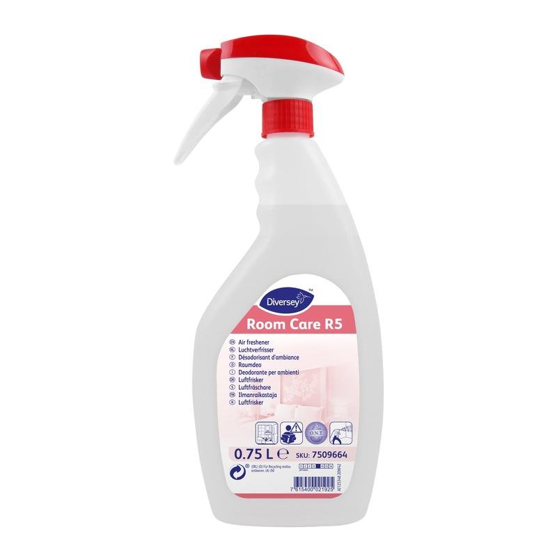 A white 750-ml plastic spray bottle labeled "Room Care R5, Raumdeo" by Diversey Deutschland GmbH & Co. OHG provides odor neutralization, with multilingual labeling and the SKU printed on the bottom.