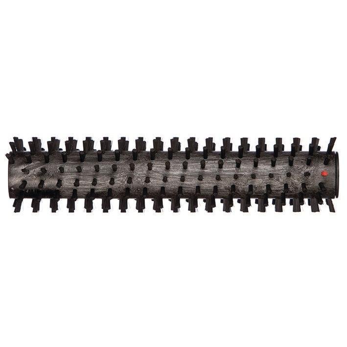 Die TASKI procarpet 45 Extraktionsbürste von Diversey Deutschland GmbH & Co. OHG ist eine zylindrische Bürstenrolle mit gleichmäßig verteilten schwarzen Borsten und einem kleinen orangefarbenen Punkt an einem Ende, ideal für die effiziente Teppichreinigung. Packung: 1 Stück.