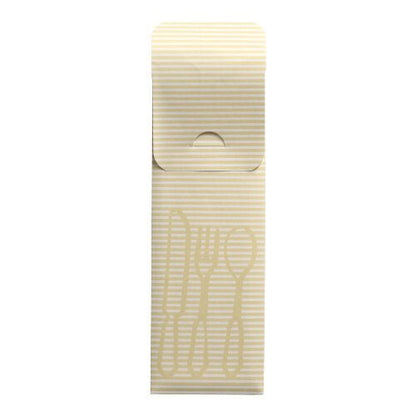 Die PAPSTAR 100 Bestecktaschen (23,5 x 7,3 cm) der PAPSTAR GmbH präsentieren sich im beige-weiß gestreiften Design mit Besteckkontur, inklusive einer farbigen Bistro-Serviette – ideal für den Gastronomieeinsatz.