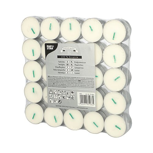 Eine Packung mit 50 weißen PAPSTAR Teelichten (100% Stearin, Ø 37,2 mm, 15,5 mm) der PAPSTAR GmbH - geordnet in fünf Zehnerreihen und in Kunststoff verpackt mit mehrsprachigen Etiketten und Hinweisen auf der Vorderseite.