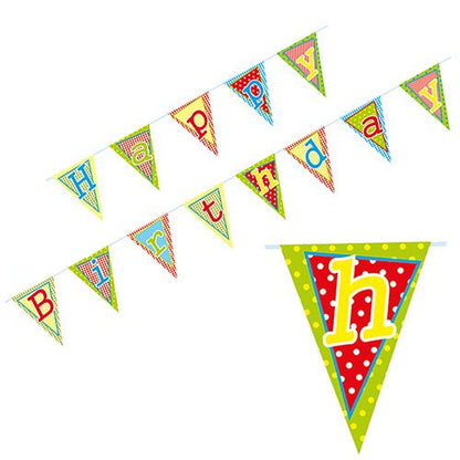 Die PAPSTAR Wimpelkette "Happy Birthday" (4 m, lackiertes Papier) der PAPSTAR GmbH besteht aus bunten Dreiecksfähnchen mit unterschiedlichen Mustern und Farben, die jeweils einen Buchstaben für "Happy Birthday" zeigen.