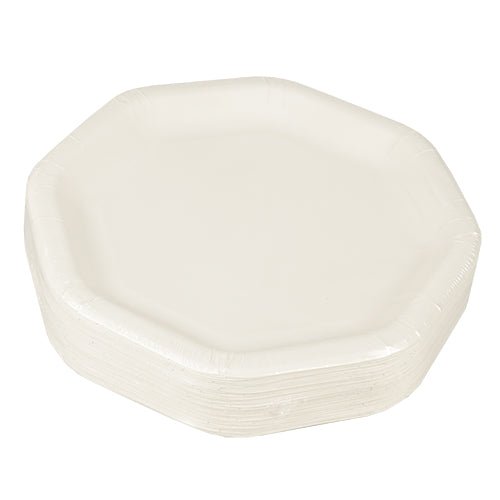 Ein Stapel PAPSTAR Teller "pure" 8-eckig, 23,5 cm, weiß (50 Stück) von PAPSTAR GmbH in Schrumpffolie - umweltfreundliche Einwegteller, ideal für Feste und Partys.