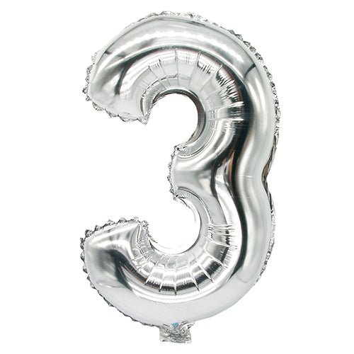 Der PAPSTAR Folienluftballon 35 cm x 20 cm silber der PAPSTAR GmbH ist ein silberner Luftballon mit der Zahl Drei, der sich auf einem schlichten weißen Hintergrund präsentiert und ideal für festliche Dekorationen ist.