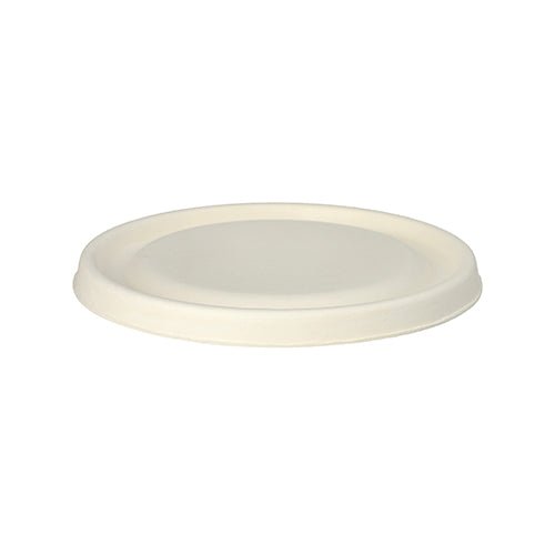 A simple, round, white disposable plate on a white background—perfect for pairing with PAPSTAR Lids for sugarcane bowls, Ø 17 cm, white, "pure" (25 pieces) from the PAPSTAR GmbH for greater comfort and sustainability.