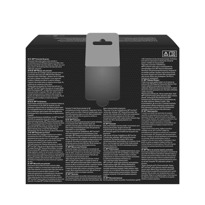 Das Bild zeigt die Rückseite einer schwarzen 3M™ Aura™ Comfort Cool Flow™ Partikelmaske 9332+ FFP3 von 3M Deutschland GmbH mit dichtem weißem mehrsprachigem Text, einer grauen Aufhängelasche oben und zwei kleinen Symbolen in der rechten oberen Ecke.