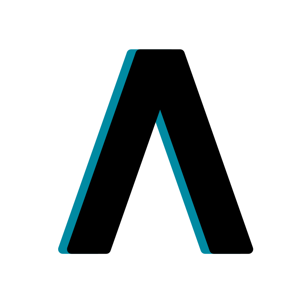 Ein großer, stilisierter Buchstabe „A“ mit schwarzem Vordergrund und einem leicht dahinter positionierten blauen Schatteneffekt auf weißem Hintergrund.