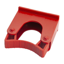 Die ERSATZ-STIELHALTERUNG 20-30MM 70X35X75MM von Haug Bürsten KG bietet mit ihrem robusten Design eine sichere Handhabung, ideal für die Aufnahme von Griffen von 20-30mm. Mit strukturiertem Griff und langlebiger Konstruktion für zuverlässigen Gebrauch.