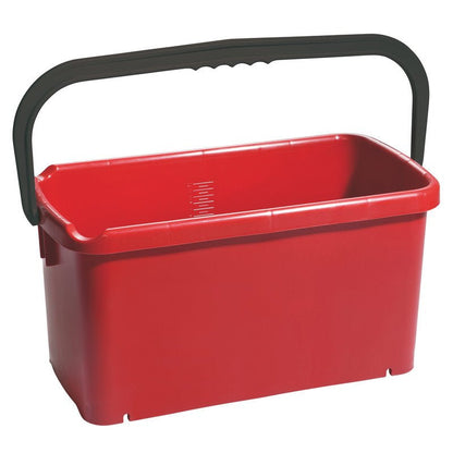 The BUCKET, SQUARE, PP by Haug Bürsten The KG container holds 20 L (480x235x230 mm), is made of red polypropylene, and has a large black handle. The interior is empty, the sides are smooth, and the bottom is slightly rounded.