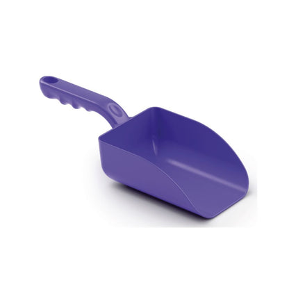 The Haug small hand scoop from Haug Bürsten KG made of violet polypropylene with a short handle and textured grip has a rectangular shape and a slightly curved front edge. It is ideal for the food industry and sits elegantly on a plain white background.