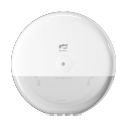 Der Tork SmartOne® 680000 Spender für Toilettenpapier Elevation T8 von Essity Professional Hygiene Germany GmbH verfügt über ein wandmontiertes weißes Design mit runder Form. Er ermöglicht eine effiziente Einzelblattentnahme und hebt das Tork-Logo auf der Vorderseite hervor sowie eine zentrale Öffnung zur Ausgabe von Toilettenpapier.