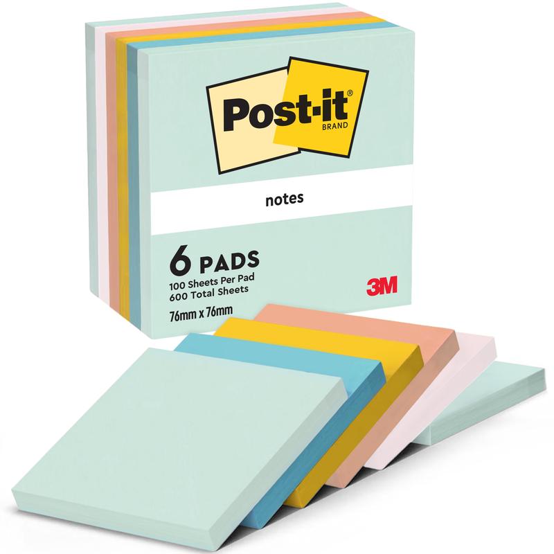 Six blocks of Post-it® Notes (76mm x 76mm, 100 sheets each, 600 sheets total) from 3M Deutschland GmbH are fanned out in various pastel colors. The packaging includes the note "100 sheets/block, 100% PEFC" and shows the 3M logo.